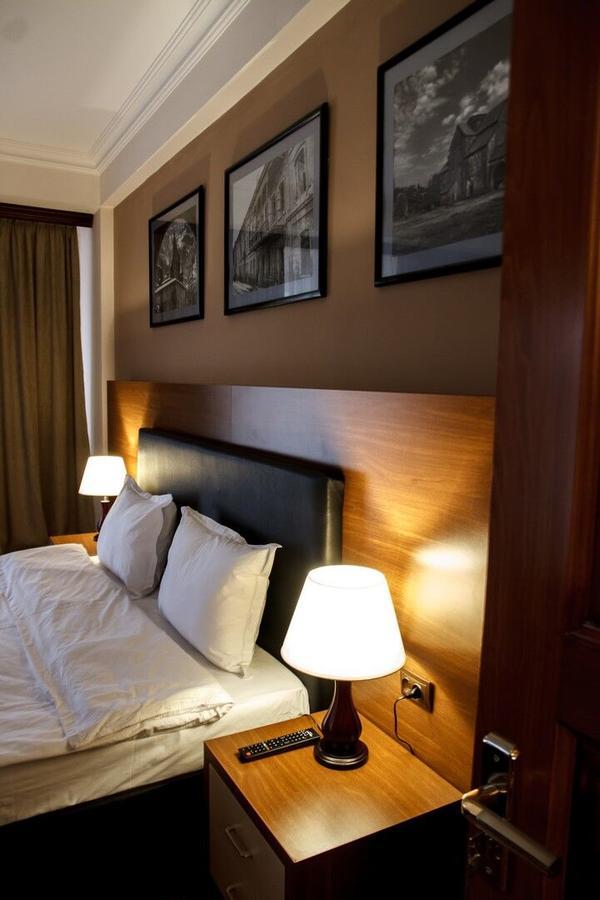 Hotel Plaza Viktoria Gyumri Extérieur photo