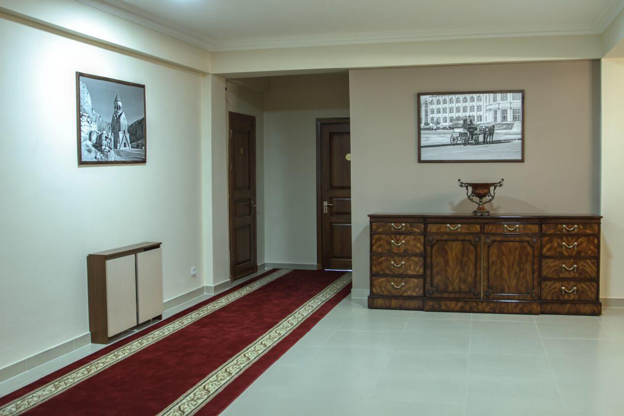 Hotel Plaza Viktoria Gyumri Extérieur photo