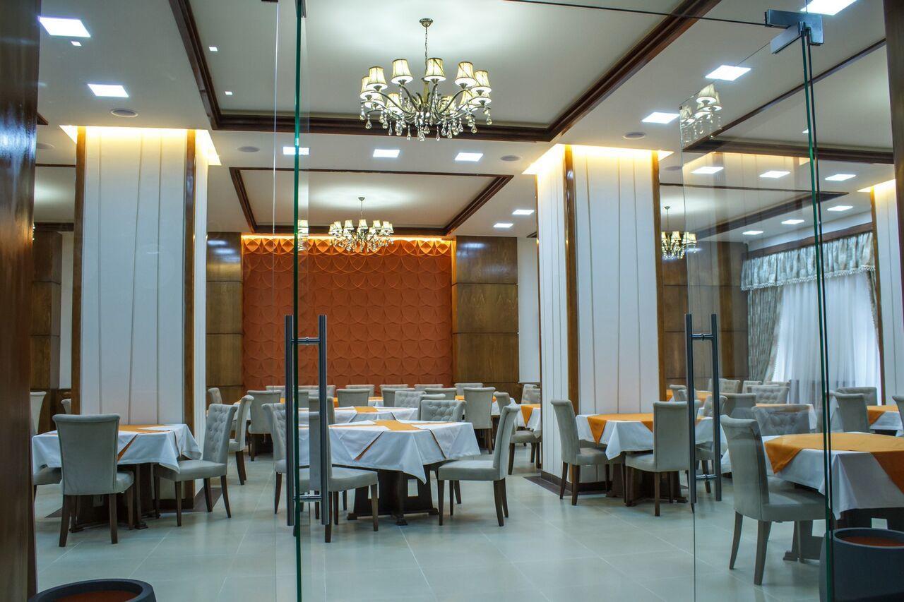 Hotel Plaza Viktoria Gyumri Extérieur photo