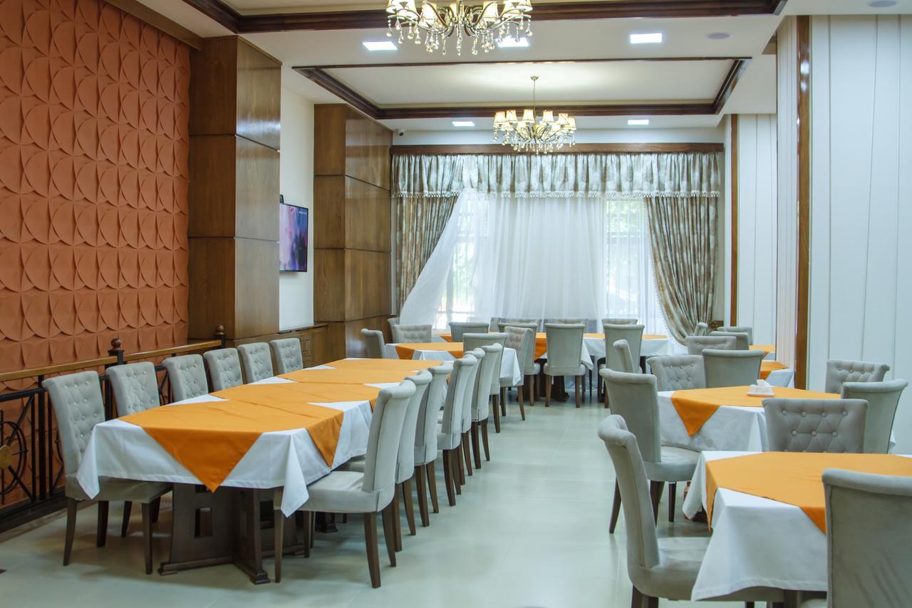 Hotel Plaza Viktoria Gyumri Extérieur photo