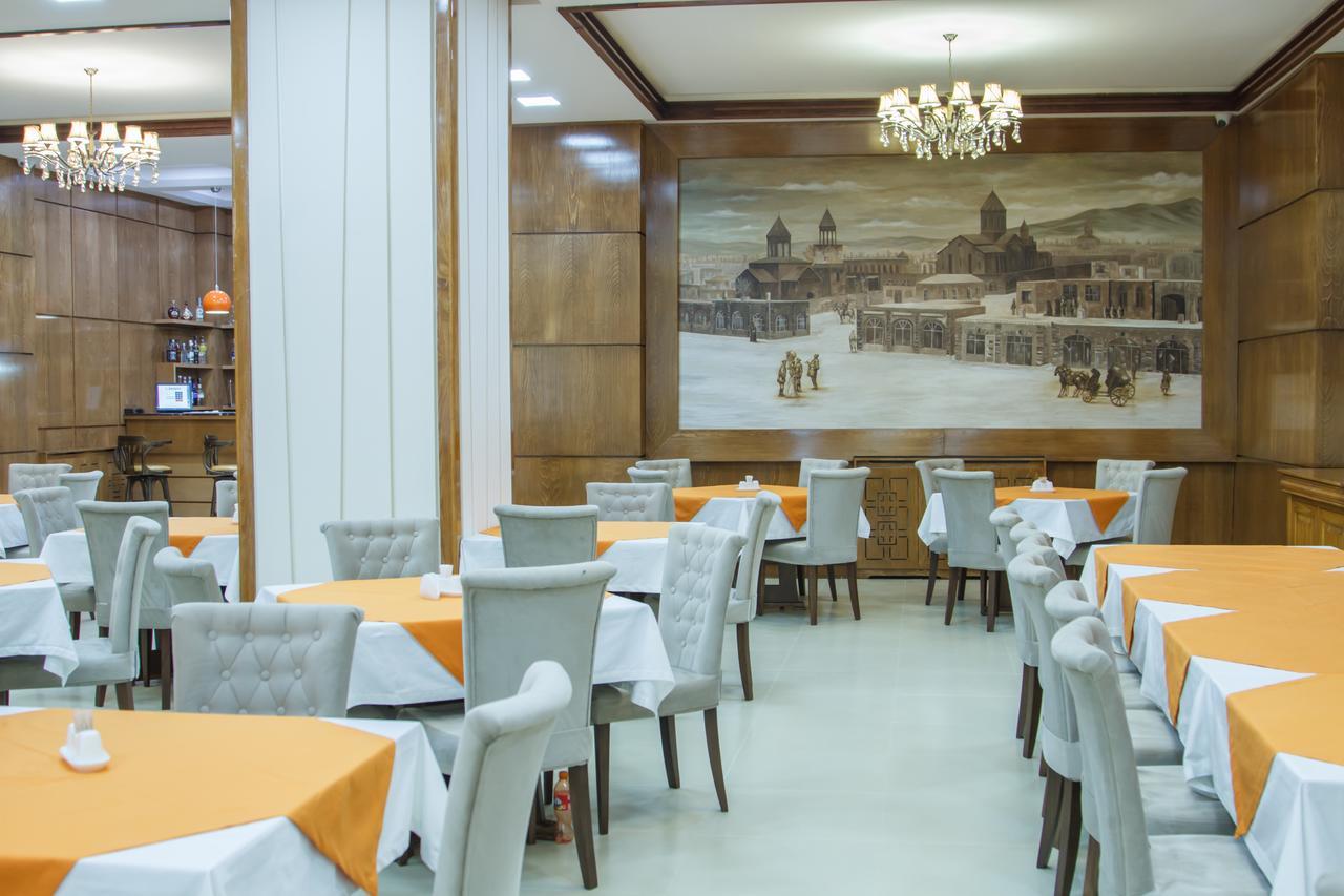 Hotel Plaza Viktoria Gyumri Extérieur photo