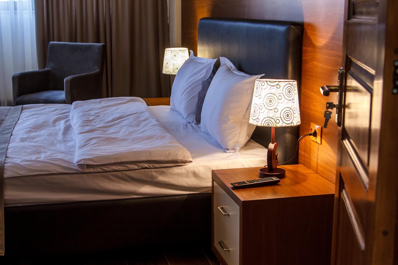 Hotel Plaza Viktoria Gyumri Extérieur photo